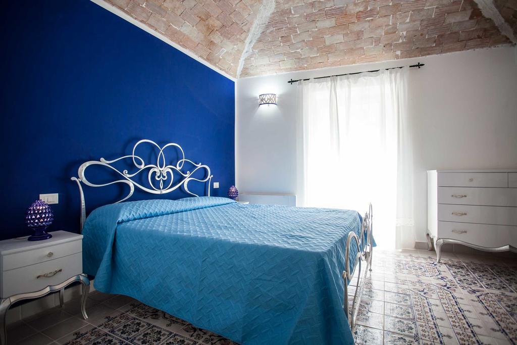 Palazzo Pagliaro Hotel Санто Стефано ди Камастра Екстериор снимка